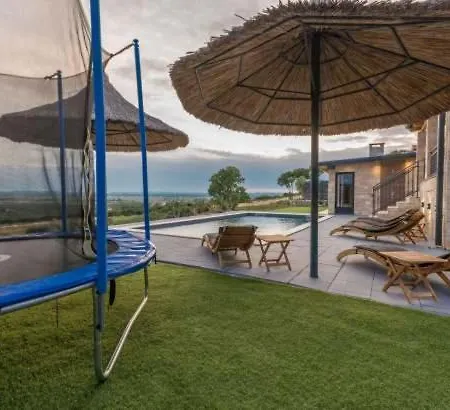 La Villa *